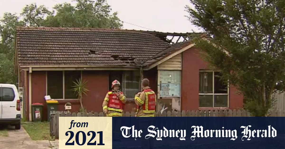 Video Couple escapes house fire in Melbourne’s north